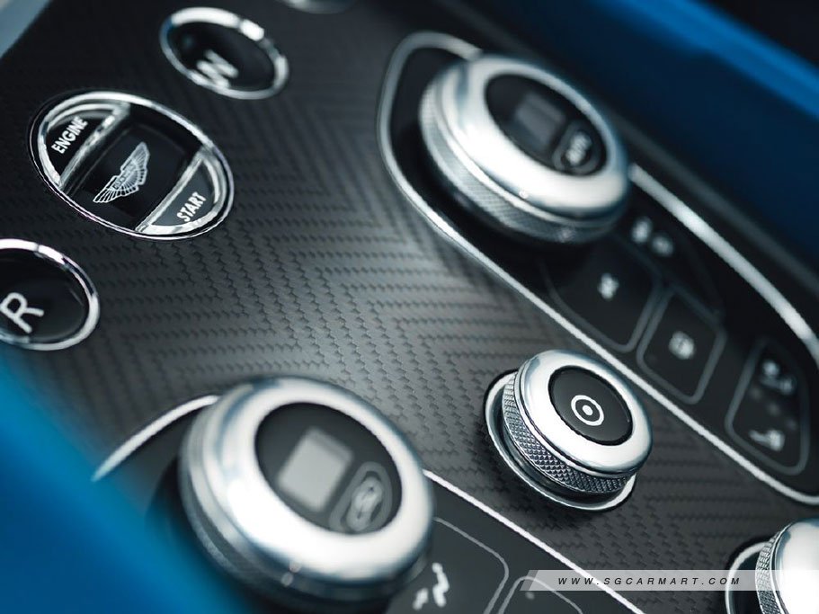 https://i.i-sgcm.com/new_cars/cars/11394/11394_g14