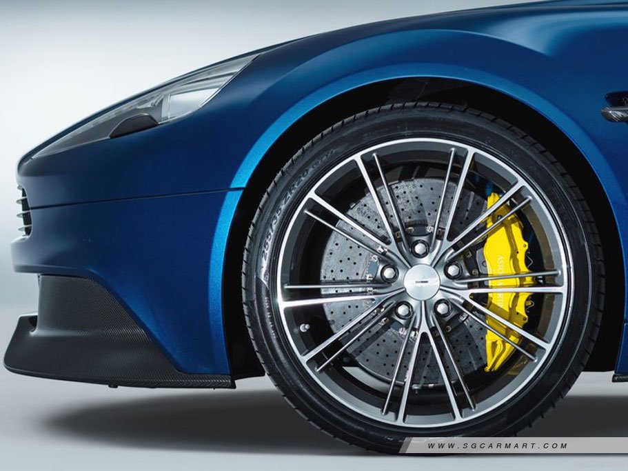 https://i.i-sgcm.com/new_cars/cars/11394/11394_g9