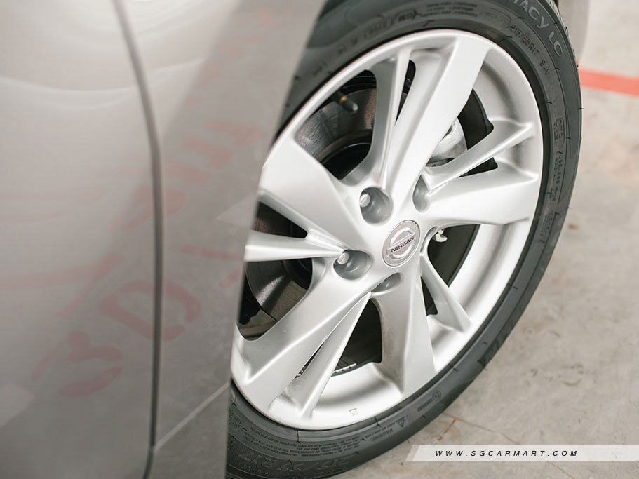 https://i.i-sgcm.com/new_cars/cars/11414/11414_g16