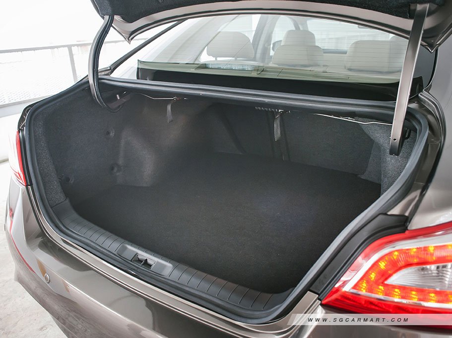 https://i.i-sgcm.com/new_cars/cars/11414/11414_g17