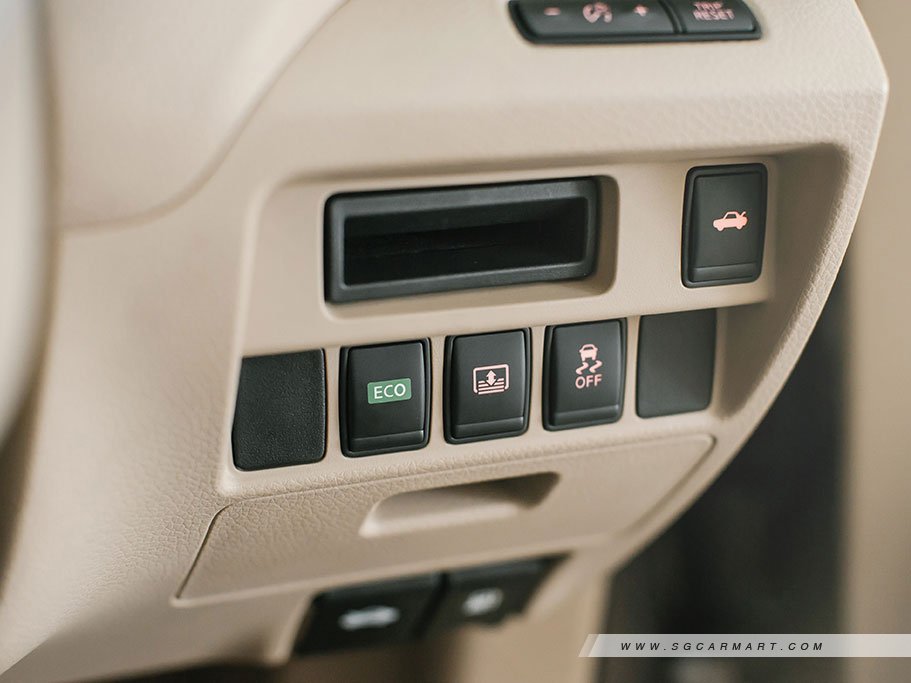 https://i.i-sgcm.com/new_cars/cars/11414/11414_g27