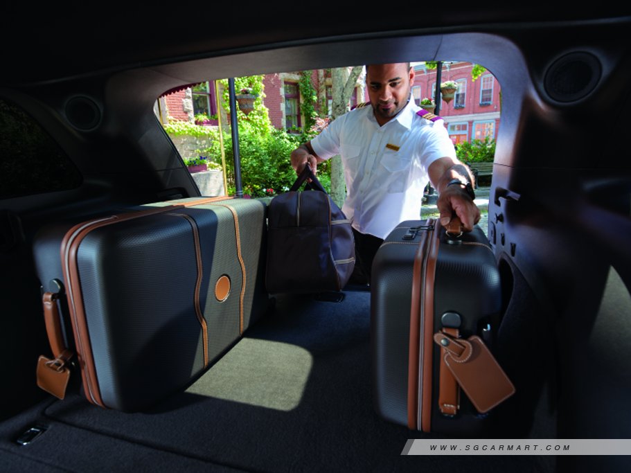 https://i.i-sgcm.com/new_cars/cars/11416/11416_g44