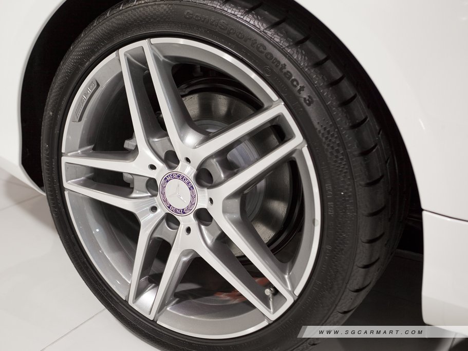 https://i.i-sgcm.com/new_cars/cars/11418/11418_g11