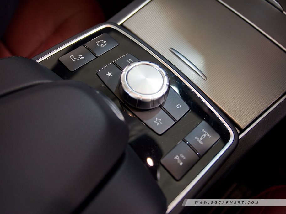 https://i.i-sgcm.com/new_cars/cars/11418/11418_g25