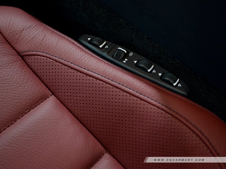 https://i.i-sgcm.com/new_cars/cars/11418/11418_g26