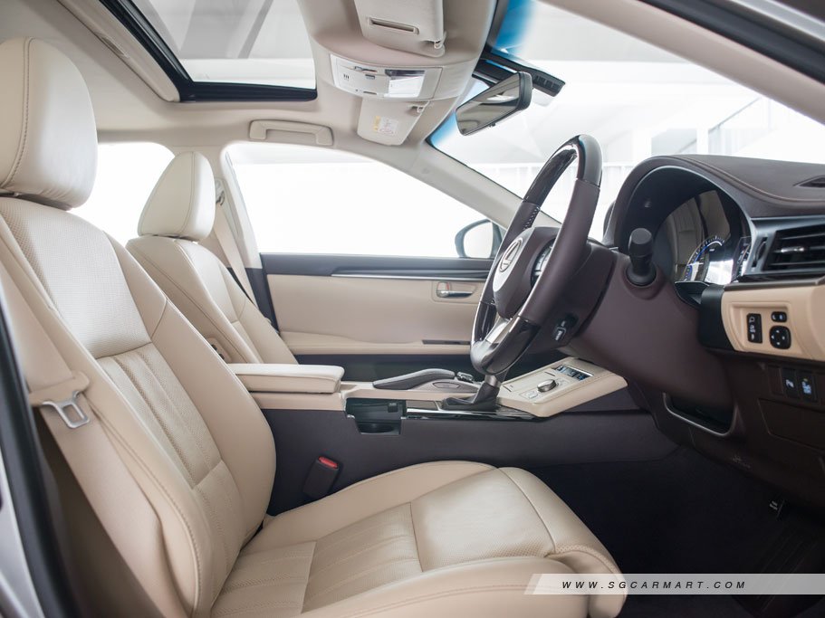 https://i.i-sgcm.com/new_cars/cars/11420/11420_g56