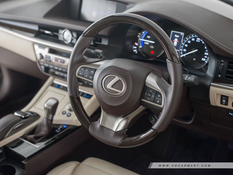 https://i.i-sgcm.com/new_cars/cars/11420/11420_g59