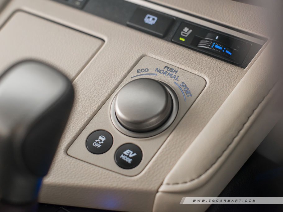 https://i.i-sgcm.com/new_cars/cars/11420/11420_g65
