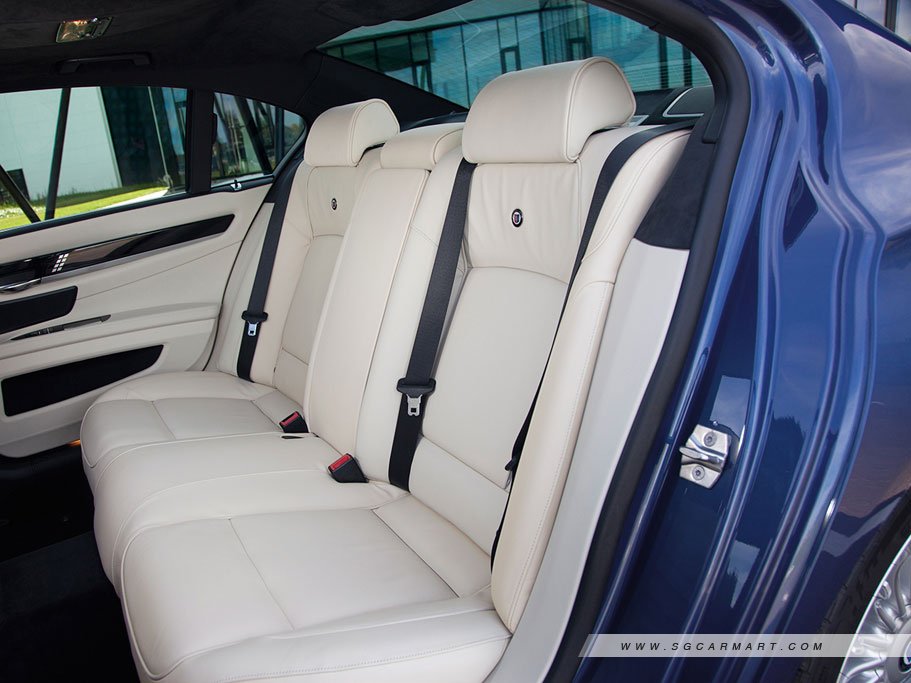 https://i.i-sgcm.com/new_cars/cars/11422/11422_g10