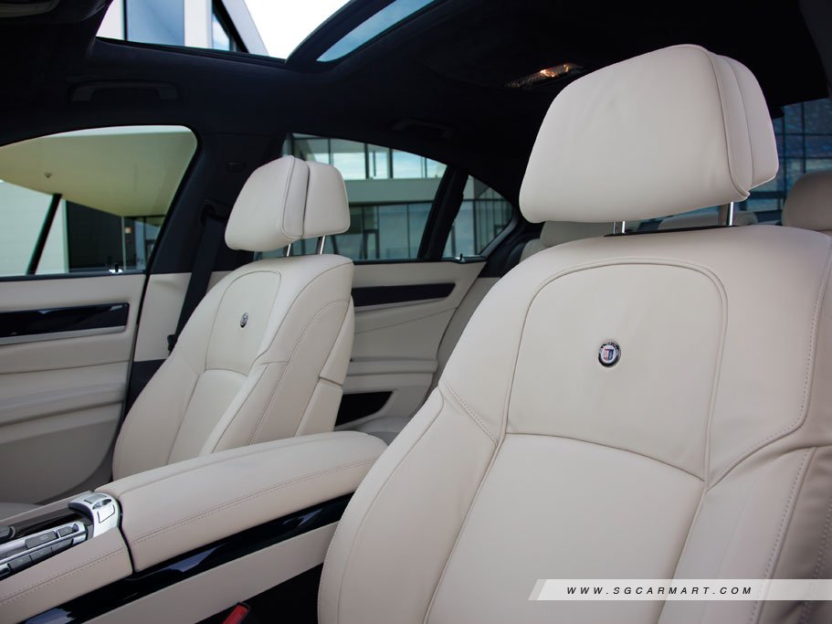 https://i.i-sgcm.com/new_cars/cars/11422/11422_g9
