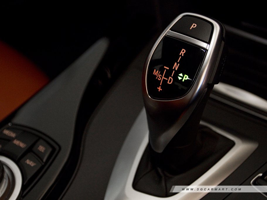 https://i.i-sgcm.com/new_cars/cars/11423/11423_g39