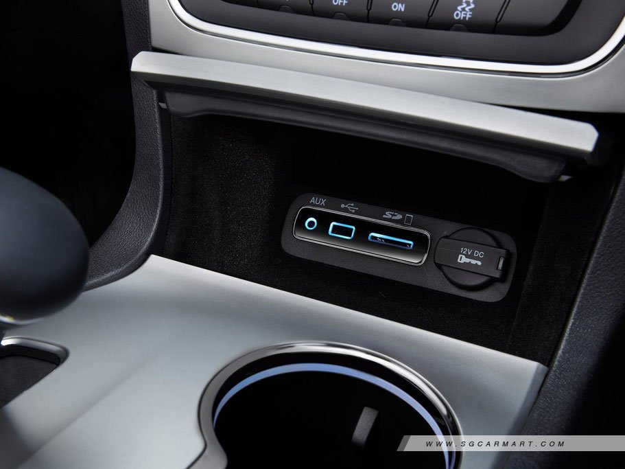 https://i.i-sgcm.com/new_cars/cars/11427/11427_g11