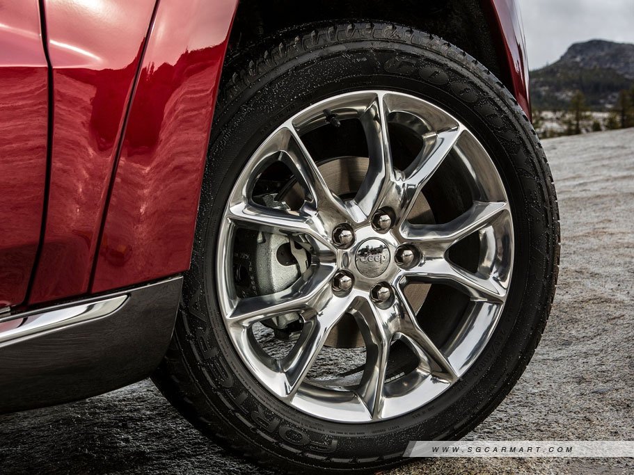 https://i.i-sgcm.com/new_cars/cars/11427/11427_g7