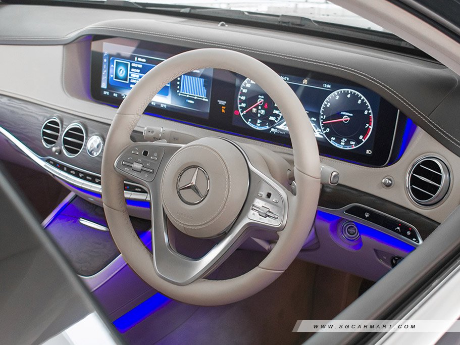 https://i.i-sgcm.com/new_cars/cars/11435/11435_g44