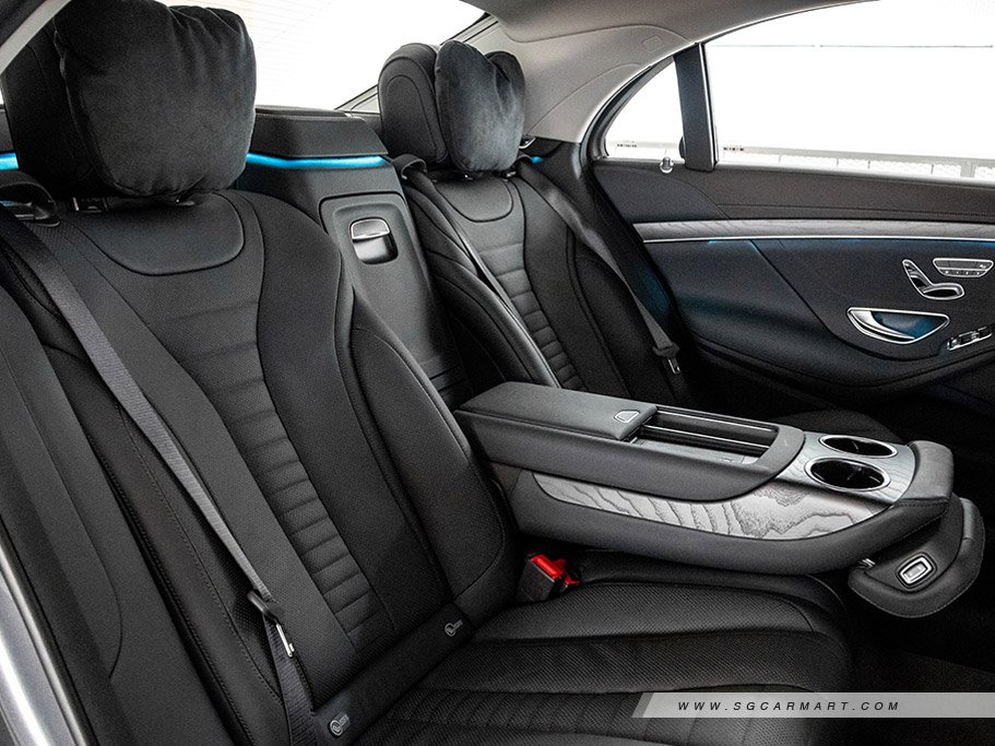 https://i.i-sgcm.com/new_cars/cars/11435/11435_g70