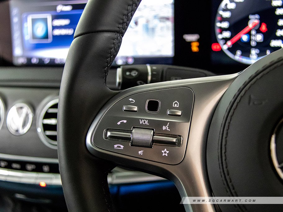 https://i.i-sgcm.com/new_cars/cars/11435/11435_g74