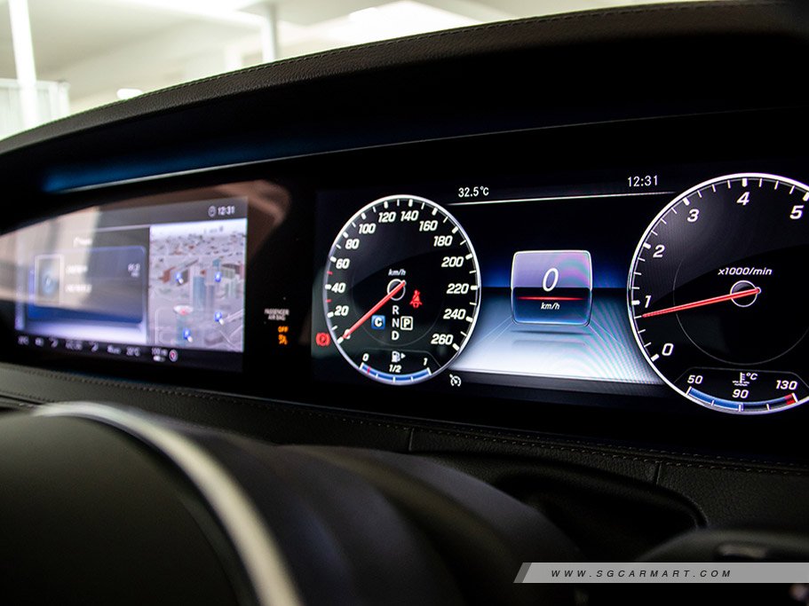 https://i.i-sgcm.com/new_cars/cars/11435/11435_g77