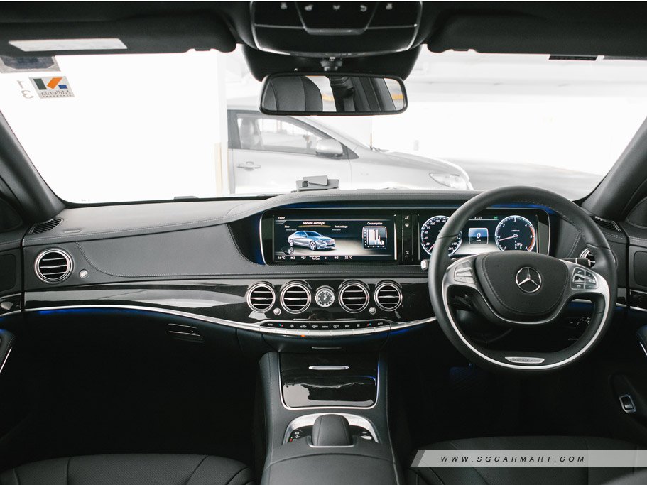 https://i.i-sgcm.com/new_cars/cars/11436/11436_g19