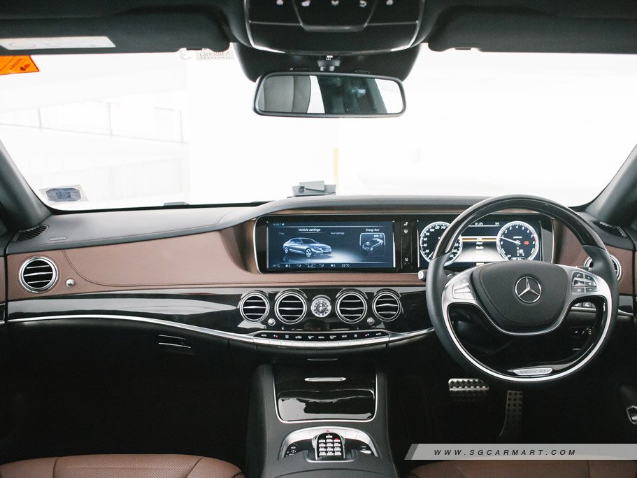 https://i.i-sgcm.com/new_cars/cars/11437/11437_g13