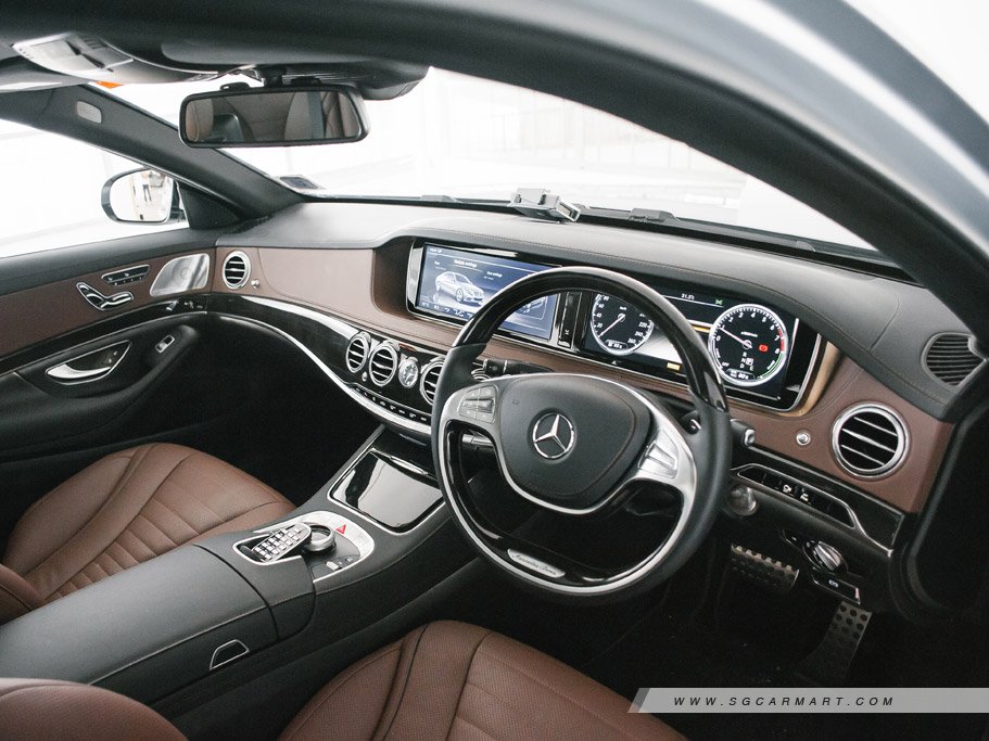 https://i.i-sgcm.com/new_cars/cars/11437/11437_g14