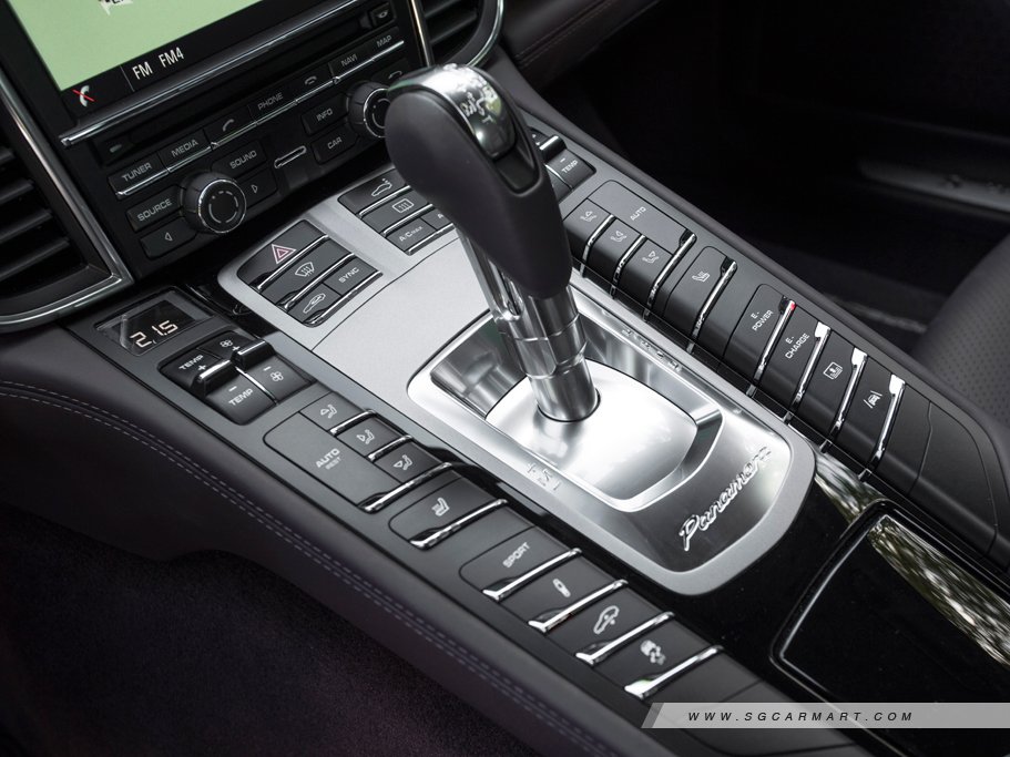 https://i.i-sgcm.com/new_cars/cars/11441/11441_g13