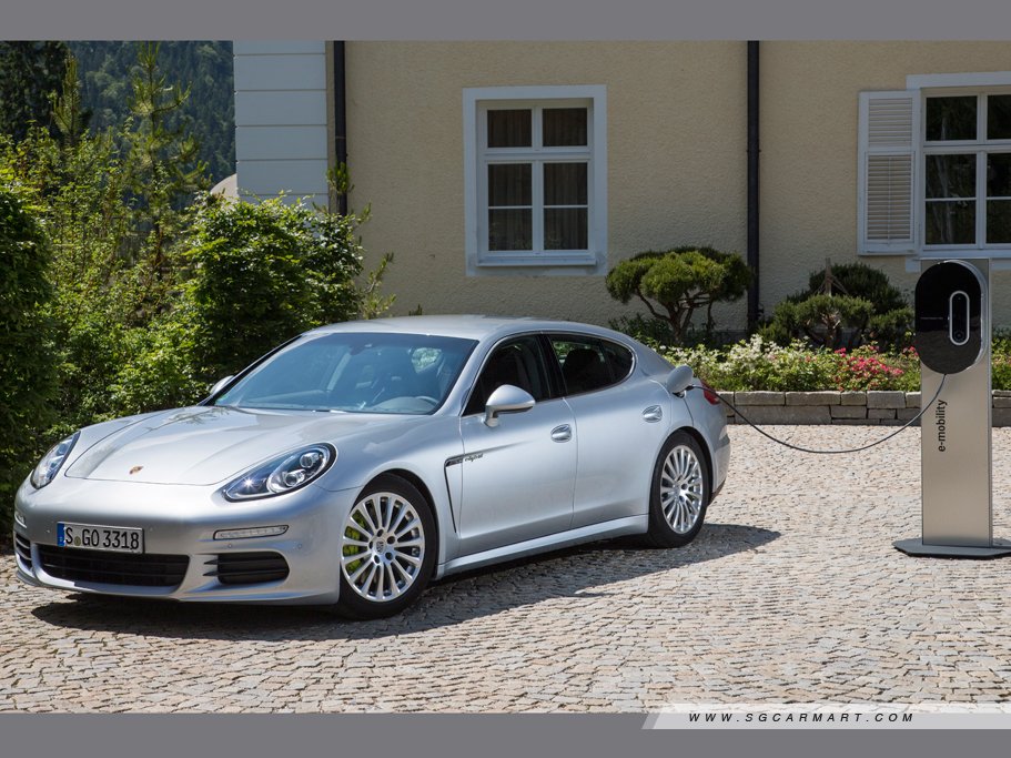 New Porsche Panamera S E Hybrid Photos Photo Gallery Sgcarmart