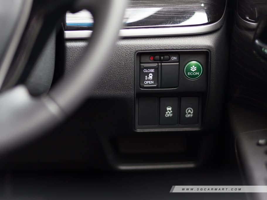 https://i.i-sgcm.com/new_cars/cars/11444/11444_g22