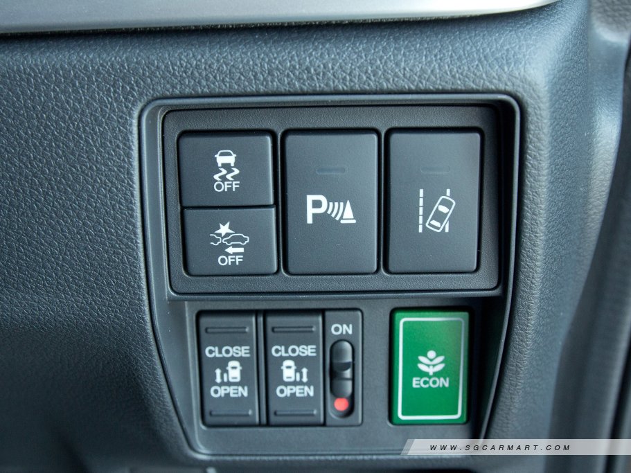https://i.i-sgcm.com/new_cars/cars/11446/11446_g51