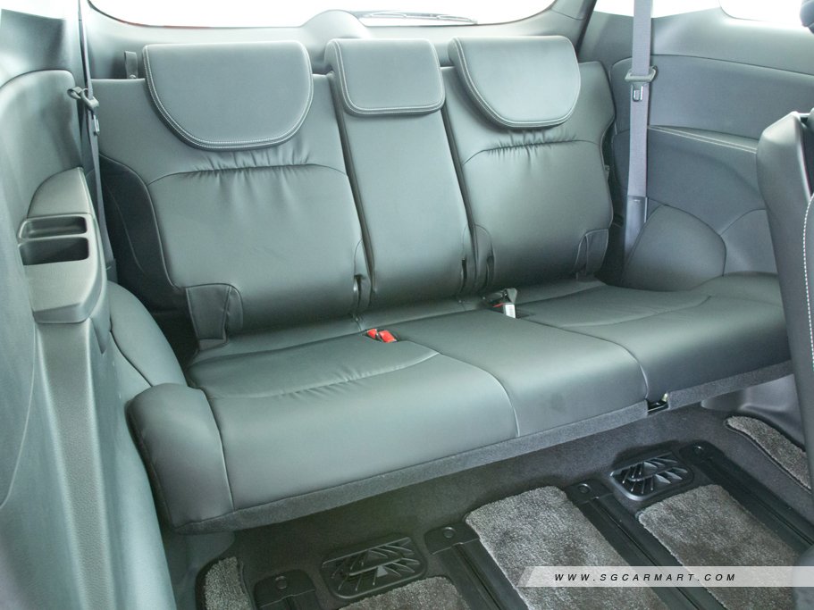 https://i.i-sgcm.com/new_cars/cars/11446/11446_g56