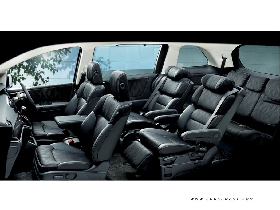 https://i.i-sgcm.com/new_cars/cars/11446/11446_g70