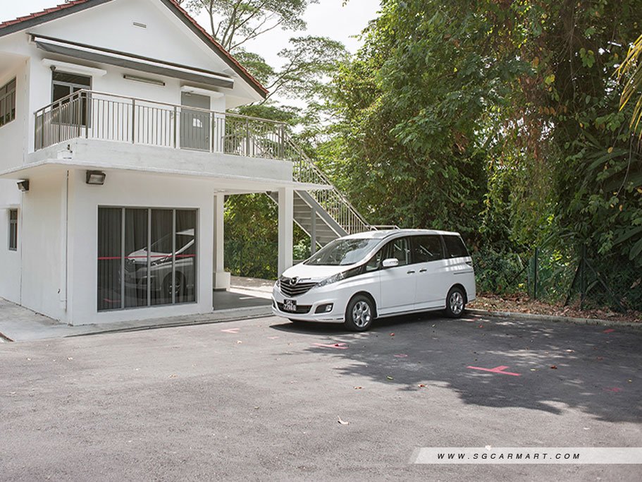 https://i.i-sgcm.com/new_cars/cars/11447/11447_g23