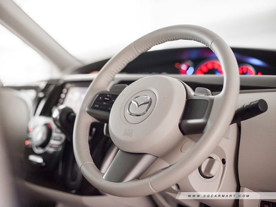 https://i.i-sgcm.com/new_cars/cars/11447/11447_g37