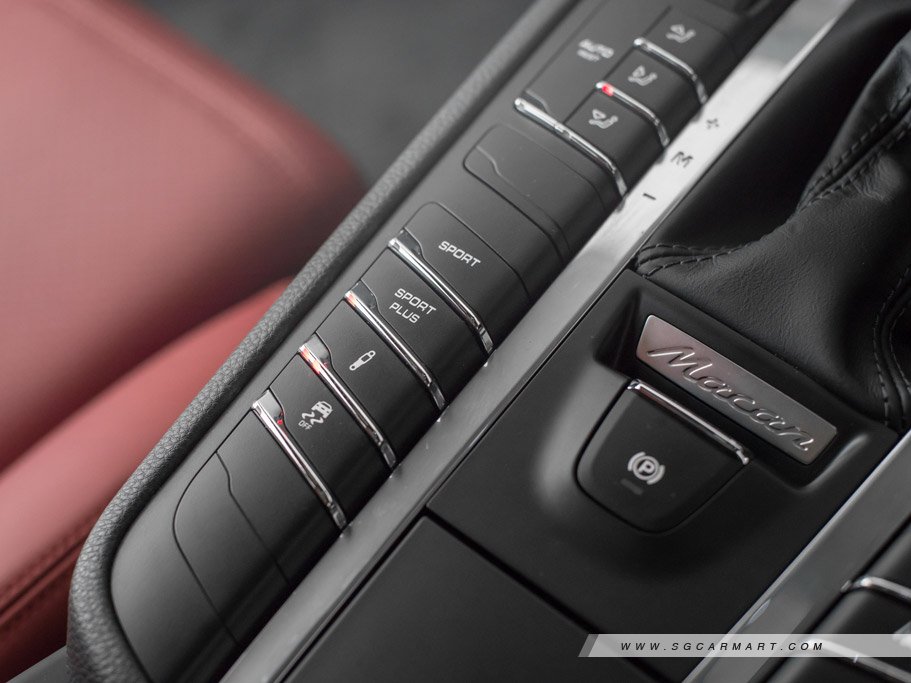 https://i.i-sgcm.com/new_cars/cars/11449/11449_g33