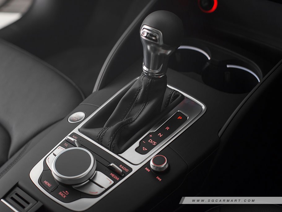https://i.i-sgcm.com/new_cars/cars/11451/11451_g30