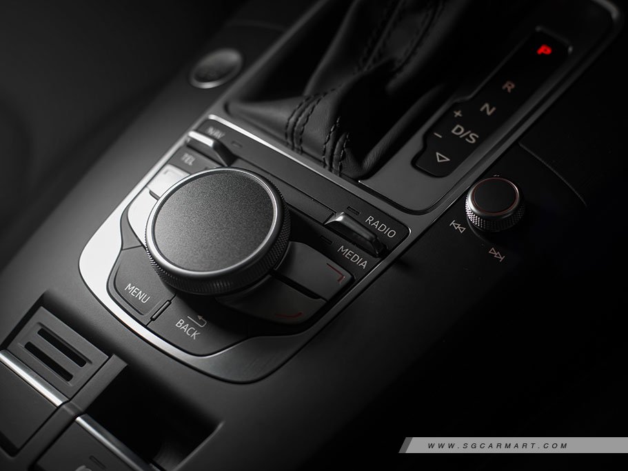 https://i.i-sgcm.com/new_cars/cars/11451/11451_g32