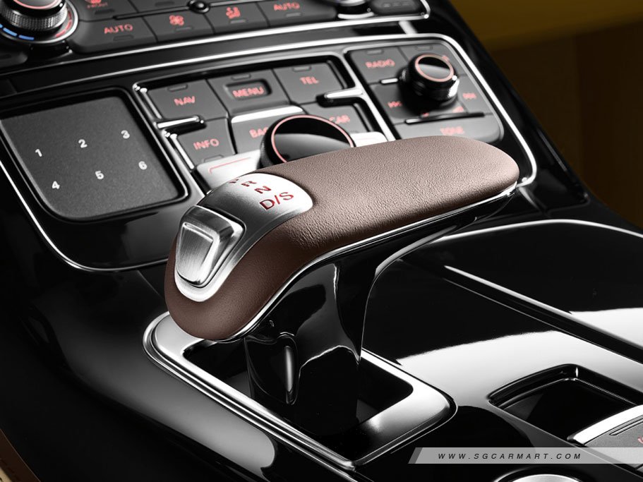 https://i.i-sgcm.com/new_cars/cars/11452/11452_g10