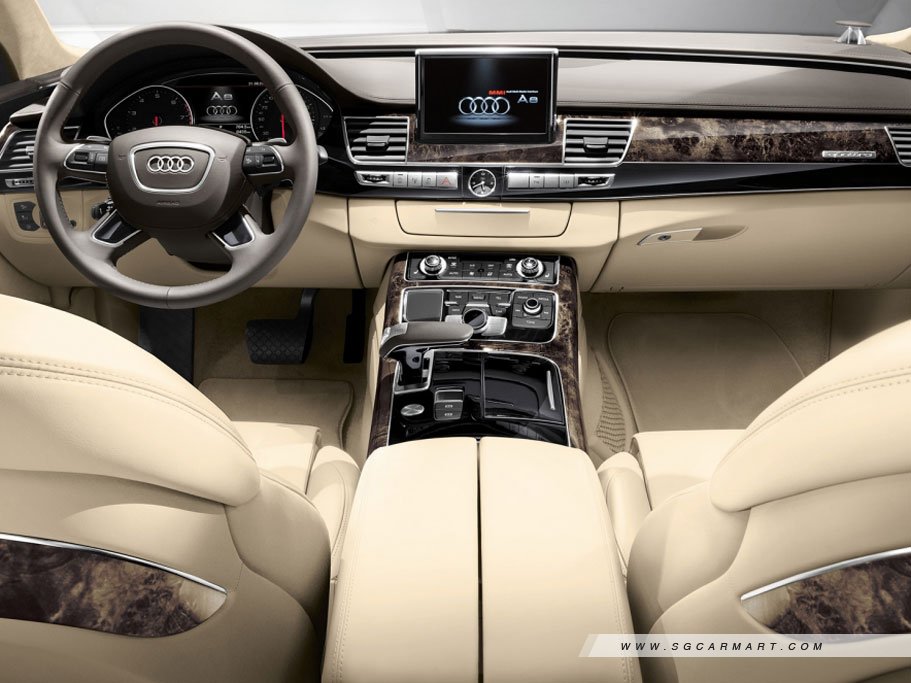 https://i.i-sgcm.com/new_cars/cars/11452/11452_g7