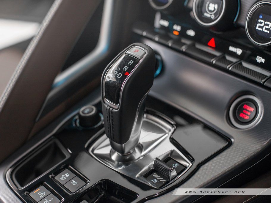 https://i.i-sgcm.com/new_cars/cars/11463/11463_g43