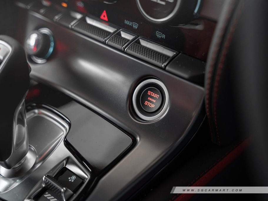 https://i.i-sgcm.com/new_cars/cars/11463/11463_g96
