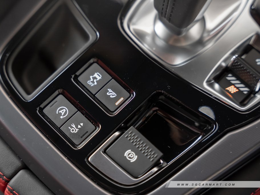 https://i.i-sgcm.com/new_cars/cars/11463/11463_g99