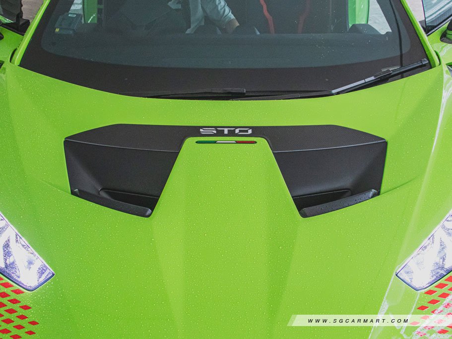 https://i.i-sgcm.com/new_cars/cars/11464/11464_g106