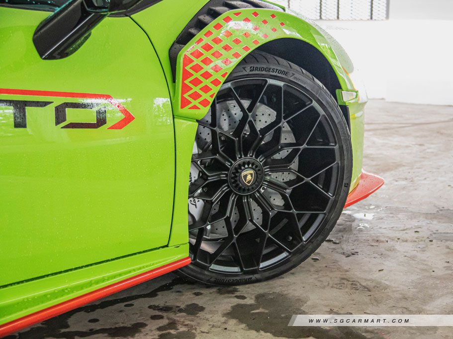 https://i.i-sgcm.com/new_cars/cars/11464/11464_g120
