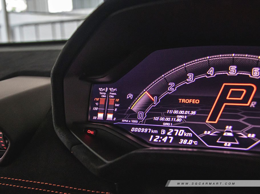 https://i.i-sgcm.com/new_cars/cars/11464/11464_g126