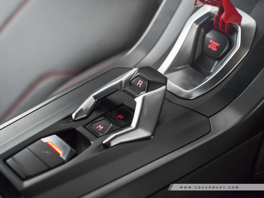 https://i.i-sgcm.com/new_cars/cars/11464/11464_g42