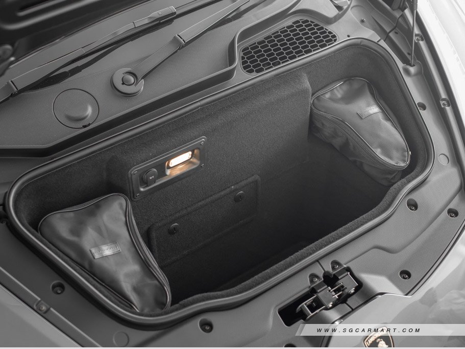 https://i.i-sgcm.com/new_cars/cars/11464/11464_g47
