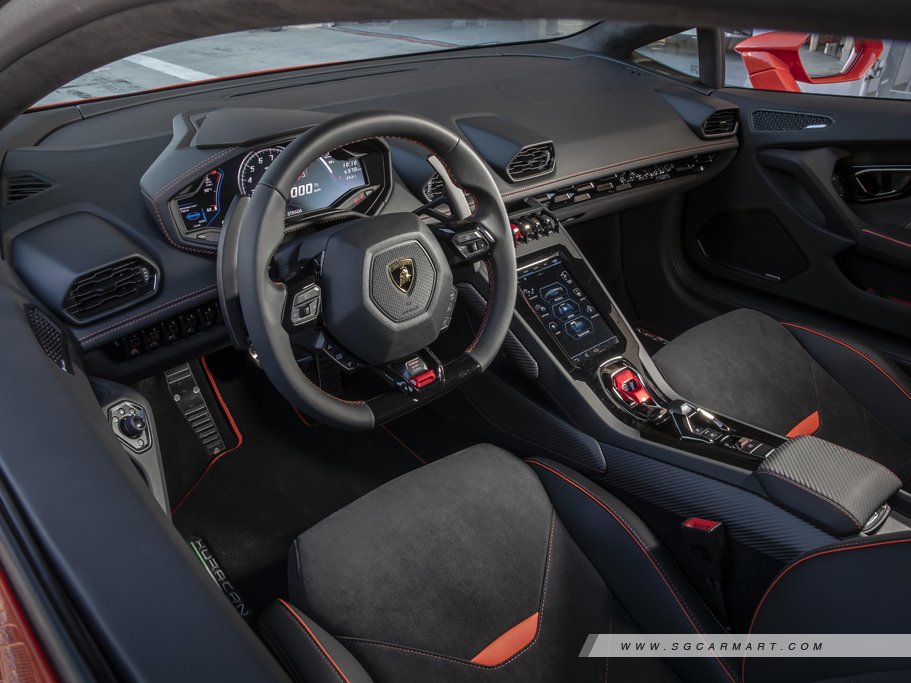 https://i.i-sgcm.com/new_cars/cars/11464/11464_g54