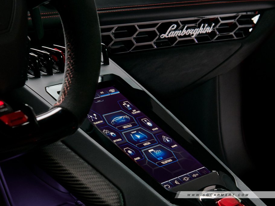 https://i.i-sgcm.com/new_cars/cars/11464/11464_g56