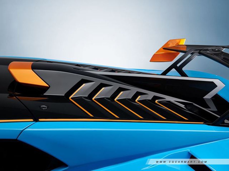 https://i.i-sgcm.com/new_cars/cars/11464/11464_g72