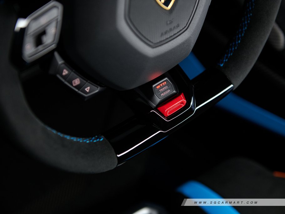 https://i.i-sgcm.com/new_cars/cars/11464/11464_g89