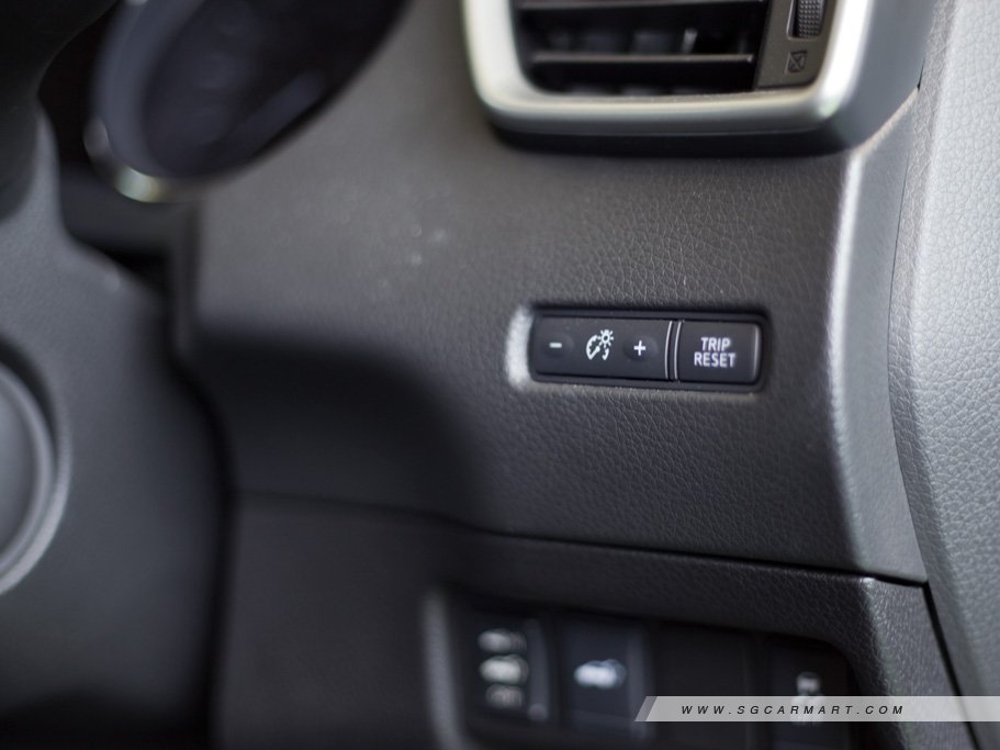 https://i.i-sgcm.com/new_cars/cars/11469/11469_g39